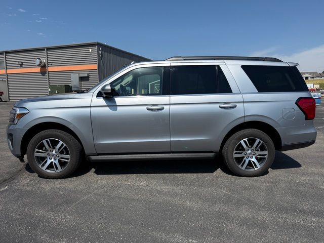 2024 Ford Expedition XLT photo 3
