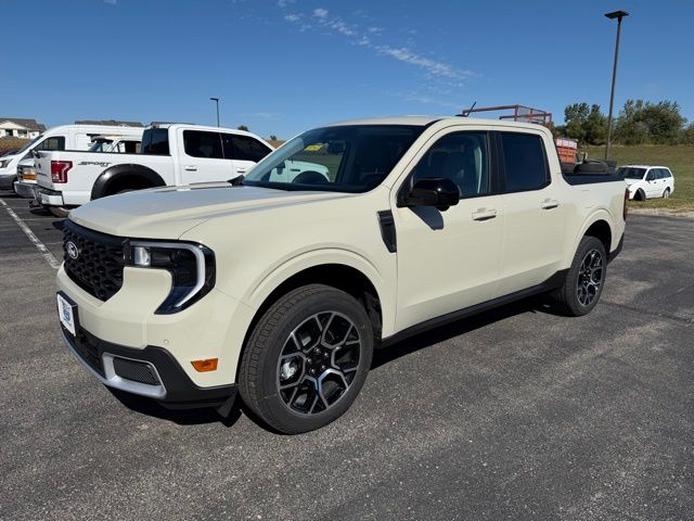 2025 Ford Maverick Lariat's photo