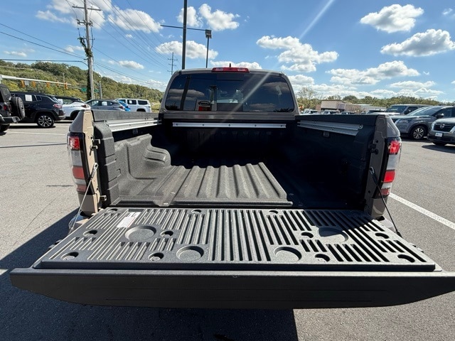 2023 Nissan Frontier PRO-4X photo 16