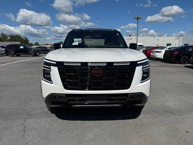 2025 Nissan Armada photo 3