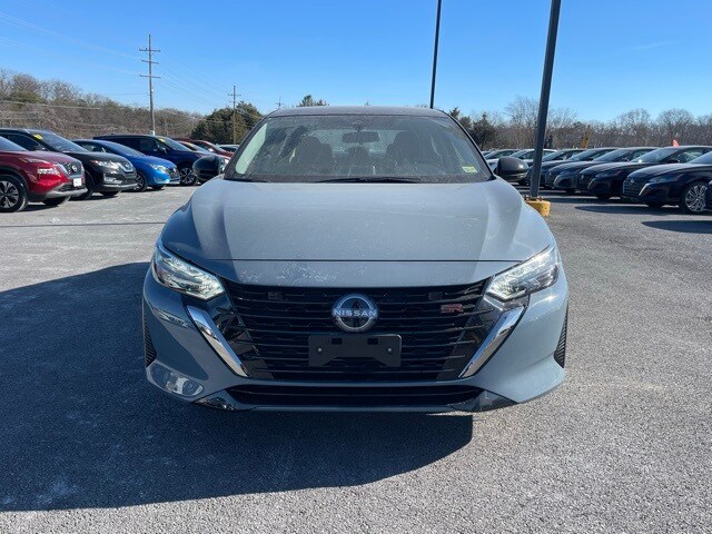 2025 Nissan Sentra SR photo 3