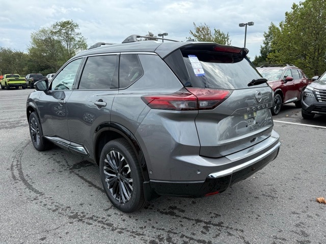 2026 Nissan Rogue Platinum photo 6