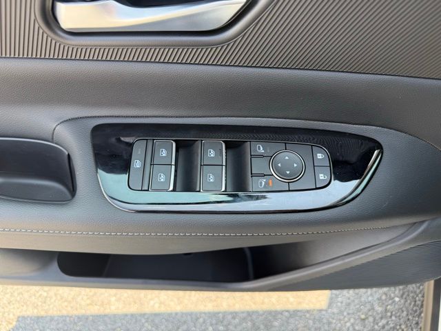2025 Nissan Murano SV - Photo 11