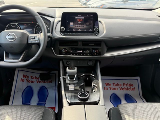 2026 Nissan Rogue SV - Photo 25
