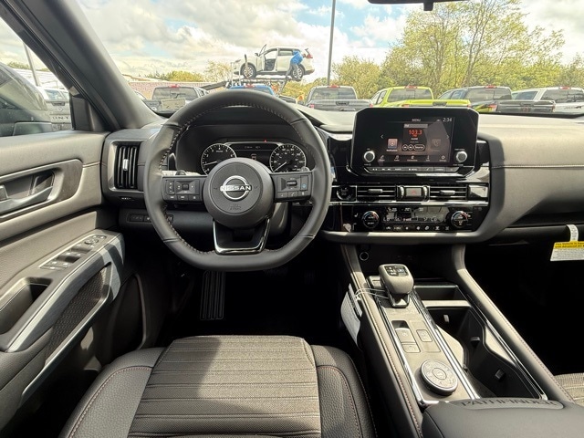 2025 Nissan Pathfinder Rock Creek photo 19