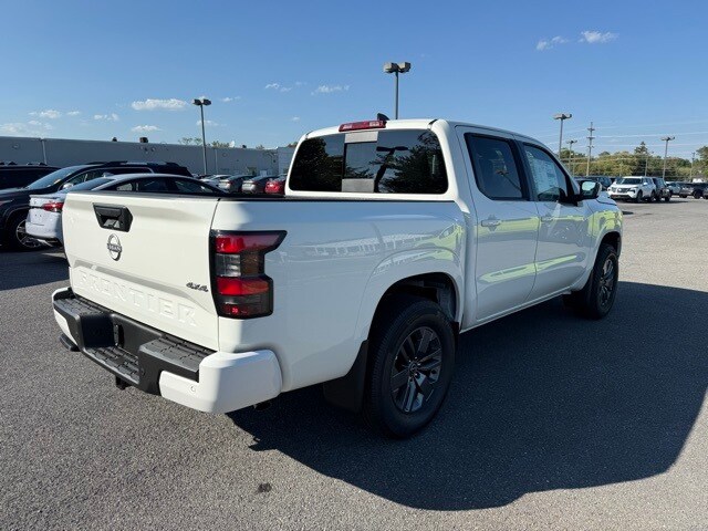2026 Nissan Frontier SV photo 4