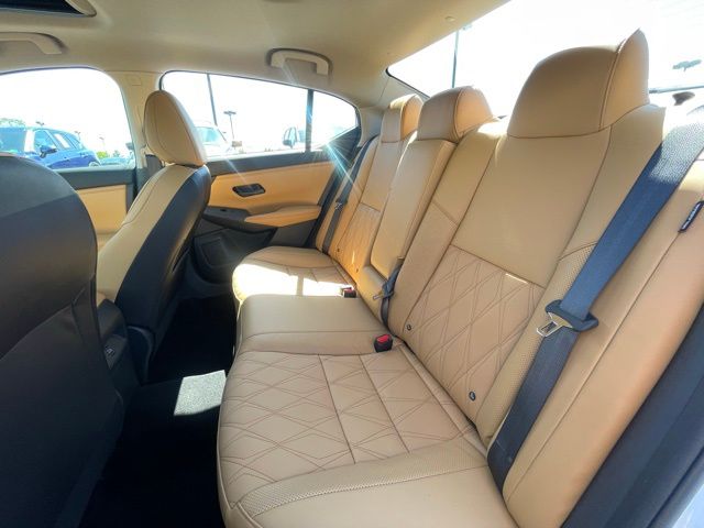 2025 Nissan Sentra SV - Photo 15