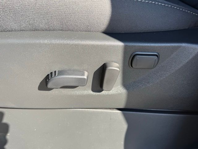 2026 Nissan Frontier SV - Photo 13
