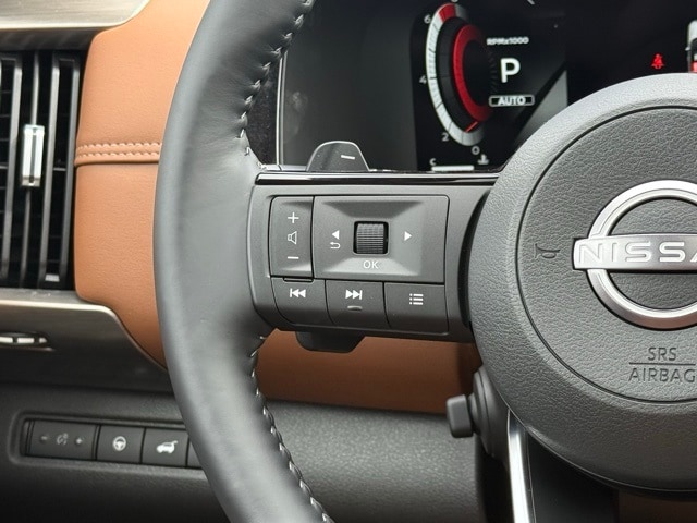 2025 Nissan Pathfinder Platinum photo 24