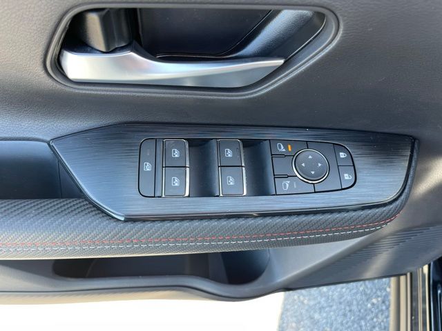 2025 Nissan Kicks SR - Photo 12