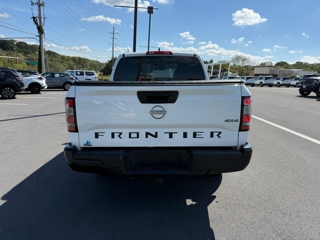 2023 Nissan Frontier S photo 5