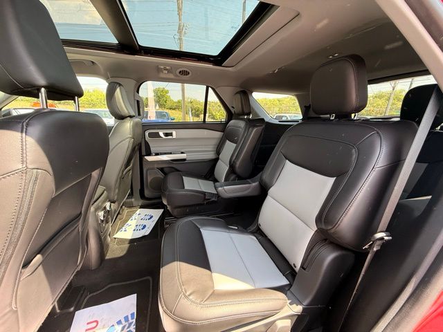 2022 Ford Explorer XLT - Photo 17