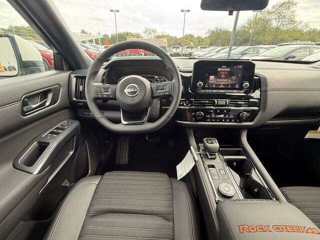 2025 Nissan Pathfinder Rock Creek photo 21