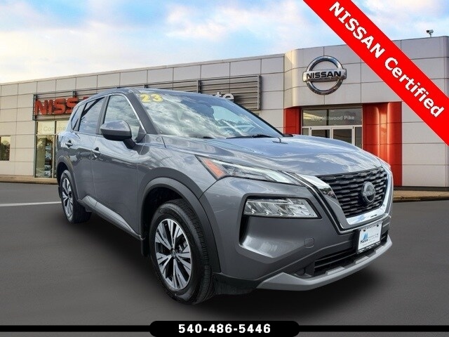 2023 Nissan Rogue SV's photo