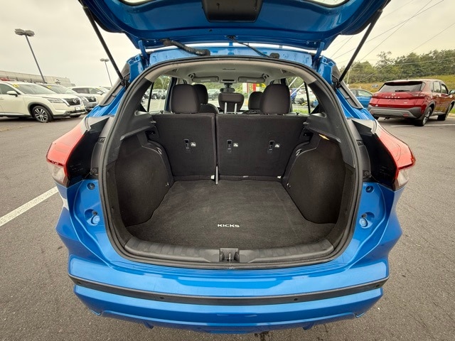 2021 Nissan Kicks S photo 16