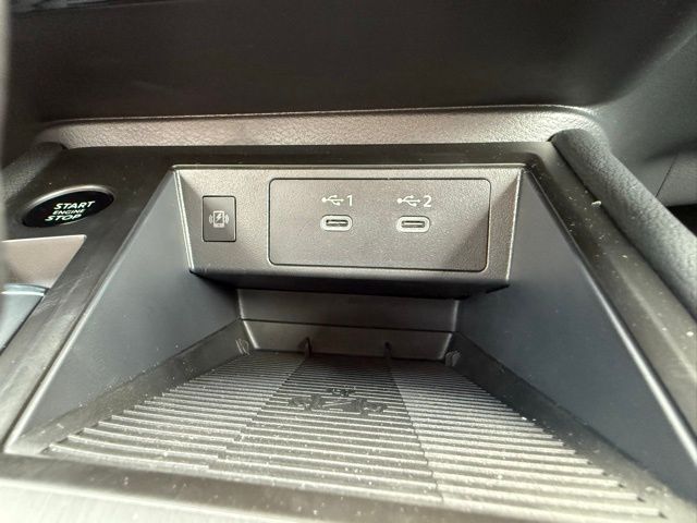 2025 Nissan Kicks SR AWD - Photo 30