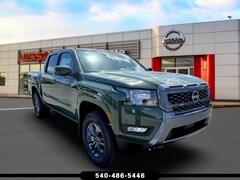 2025 Nissan Frontier SV Crew Cab Pickup