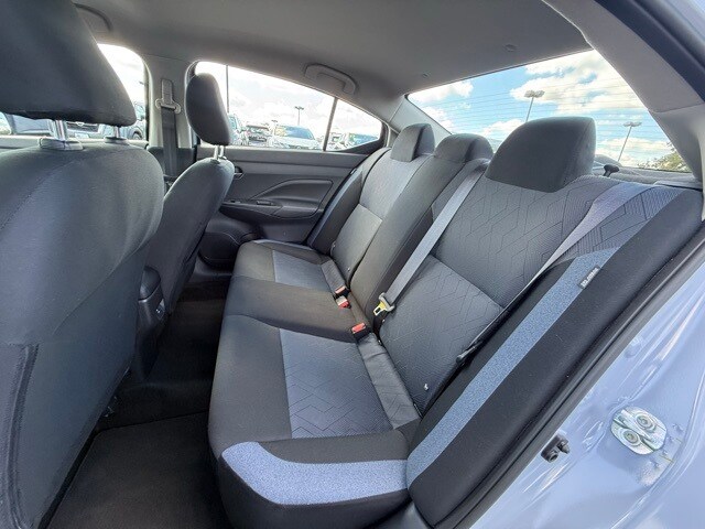 2024 Nissan Versa 1.6 SV photo 14