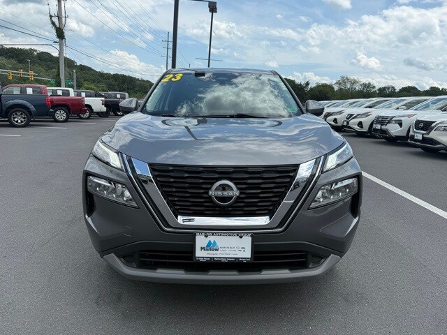2023 Nissan Rogue SV photo 3