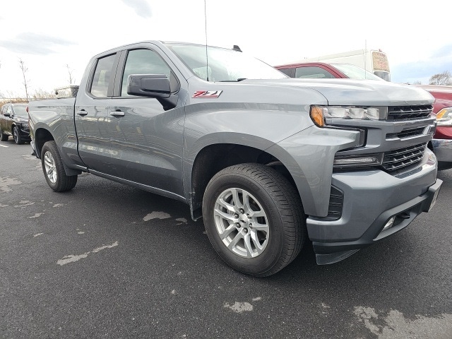 2019 Chevrolet Silverado 1500 RST photo 2