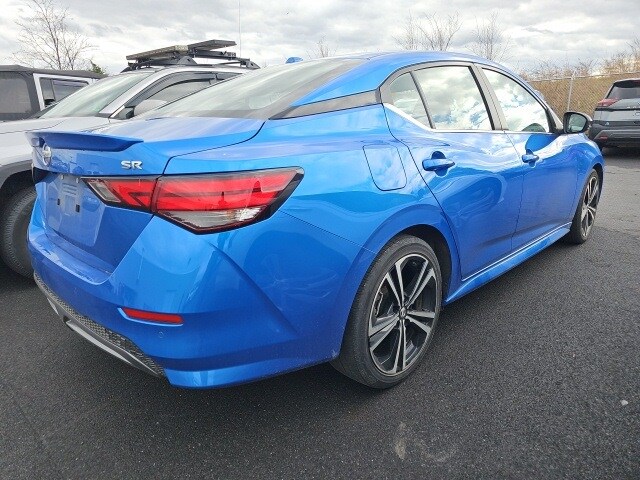 2023 Nissan Sentra SR photo 3