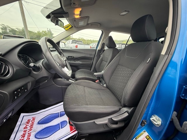 2021 Nissan Kicks S photo 14