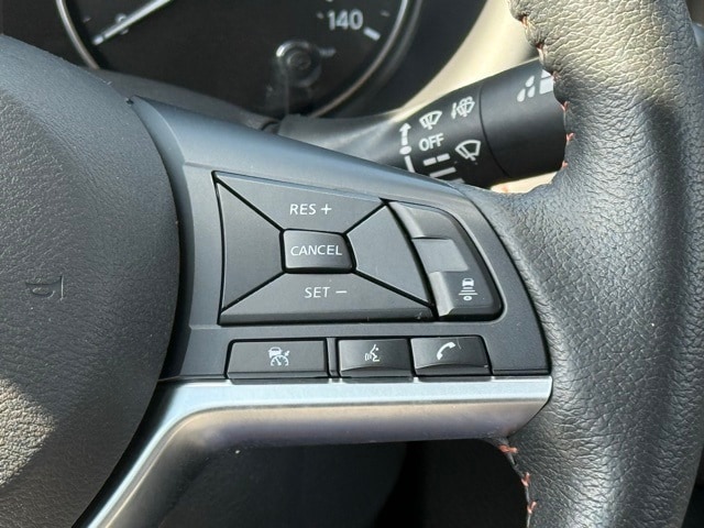 2023 Nissan Kicks SR photo 24