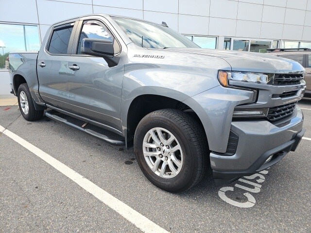 2019 Chevrolet Silverado 1500 RST photo 2