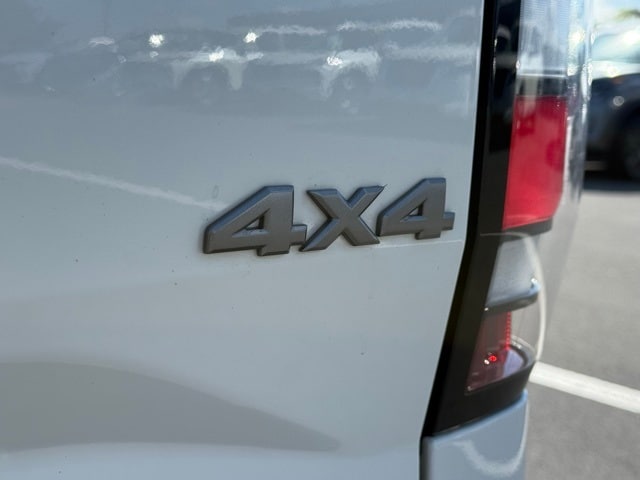 2023 Nissan Frontier S photo 15
