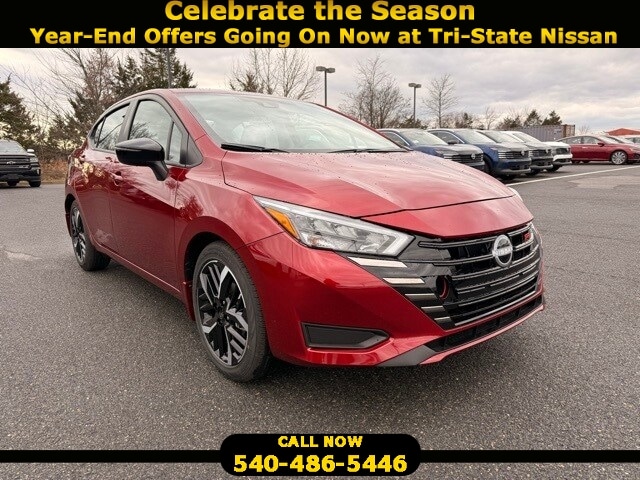 2025 Nissan Versa Sedan SR's photo