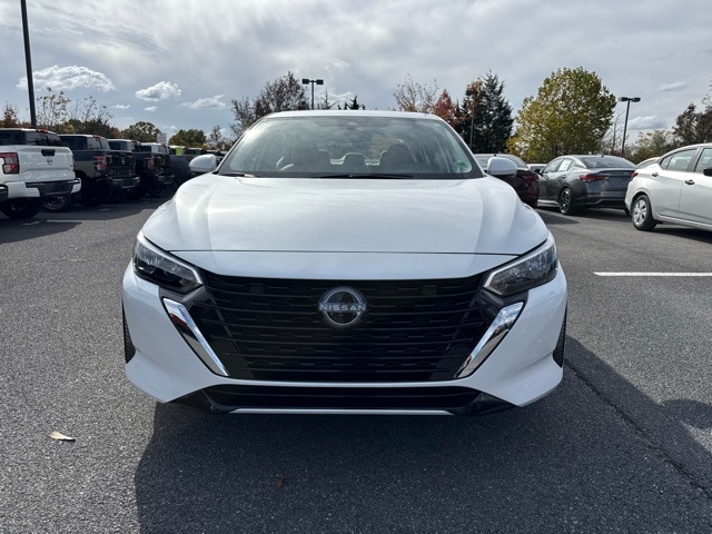 2025 Nissan Sentra SV photo 3