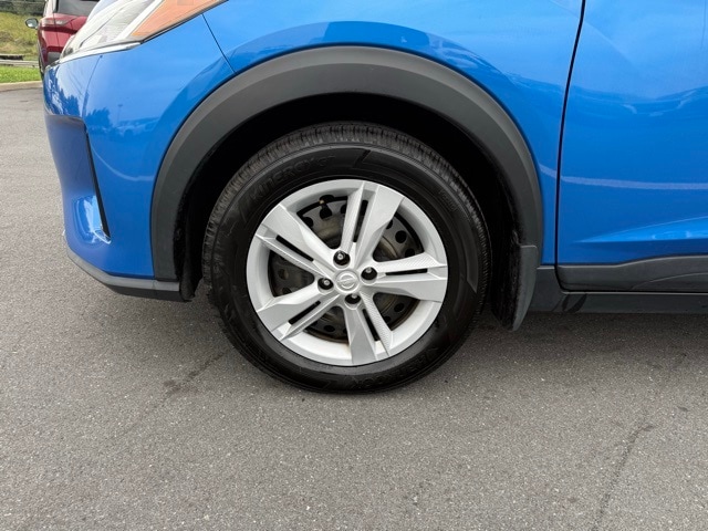 2021 Nissan Kicks S photo 9