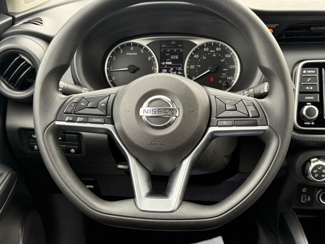 2021 Nissan Kicks S photo 21