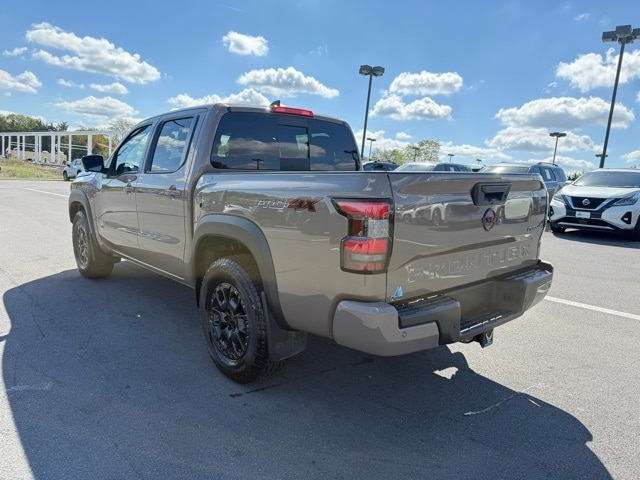 2023 Nissan Frontier PRO-4X photo 6