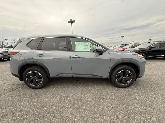 2026 Nissan Rogue SV photo 3