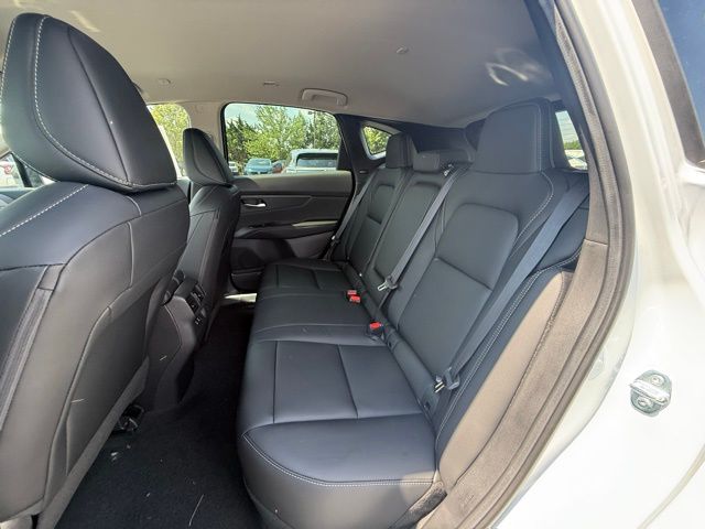 2025 Nissan Murano SV - Photo 14