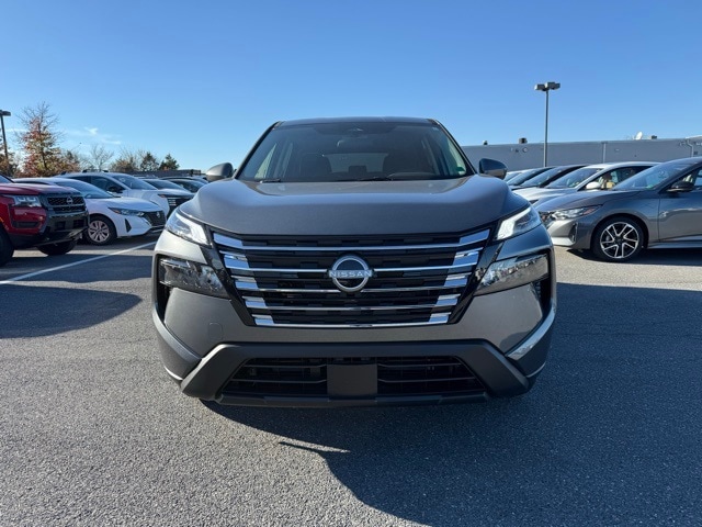 2026 Nissan Rogue SV photo 3