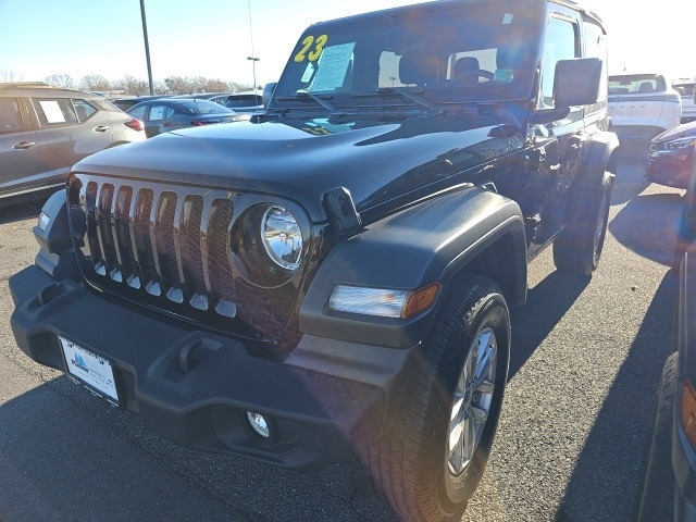2023 Jeep Wrangler 2-Door Sport S's photo