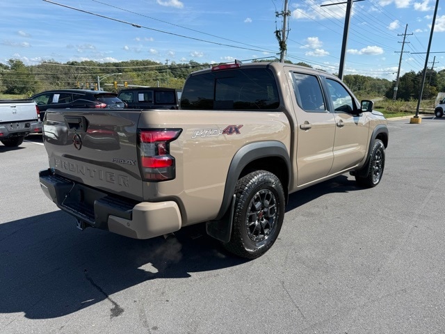 2023 Nissan Frontier PRO-4X photo 4