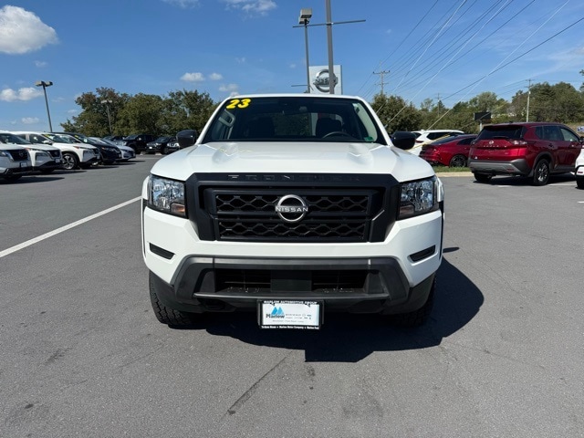 2023 Nissan Frontier S photo 2