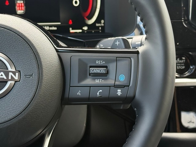2025 Nissan Pathfinder Platinum photo 23