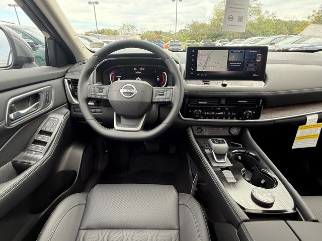 2026 Nissan Rogue Platinum photo 21