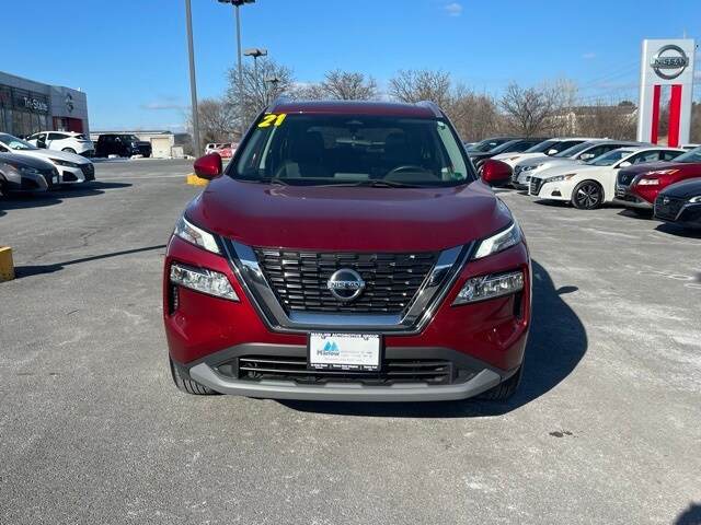 2021 Nissan Rogue SV photo 3