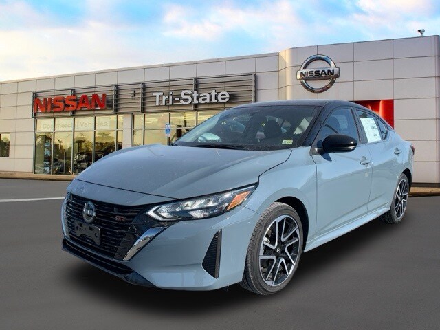 2025 Nissan Sentra SR photo 2