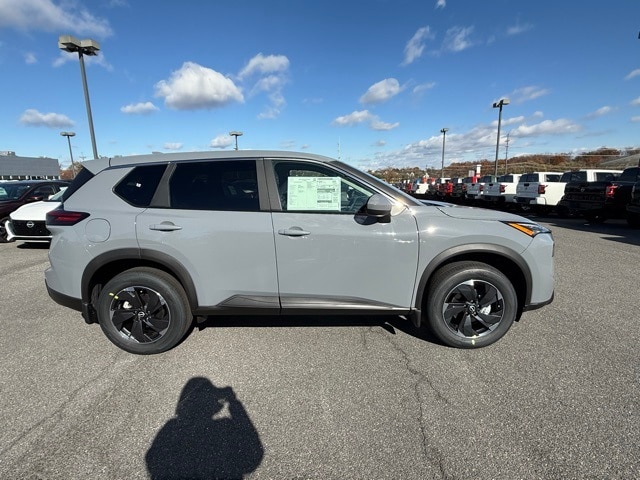 2026 Nissan Rogue SV photo 4