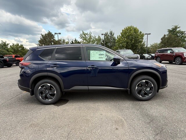 2026 Nissan Rogue SV photo 4