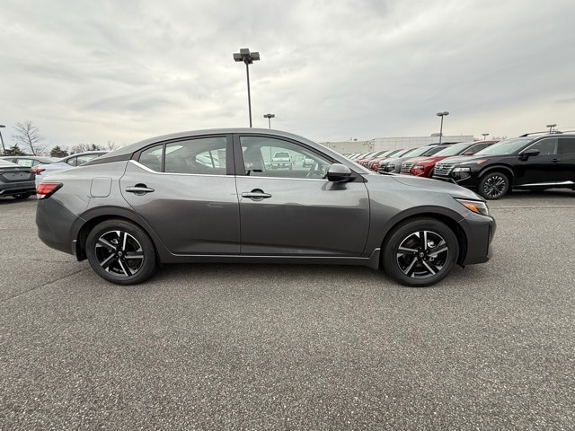 2025 Nissan Sentra SV photo 3