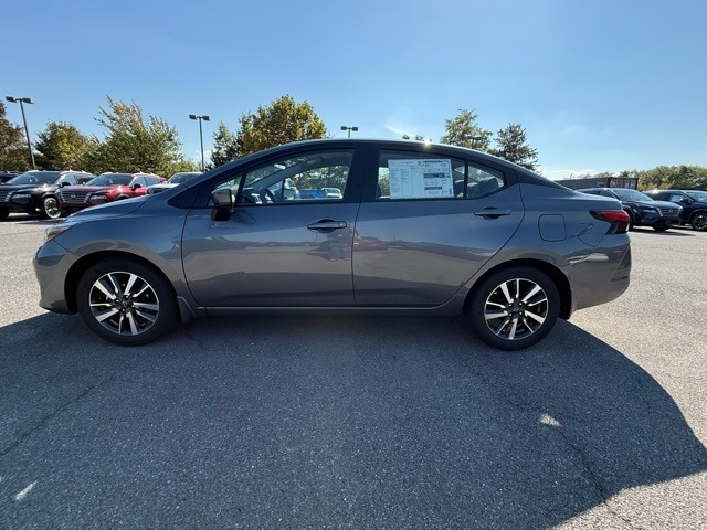 2025 Nissan Versa SV photo 8