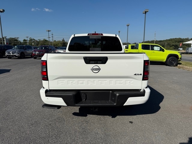 2026 Nissan Frontier SV photo 5