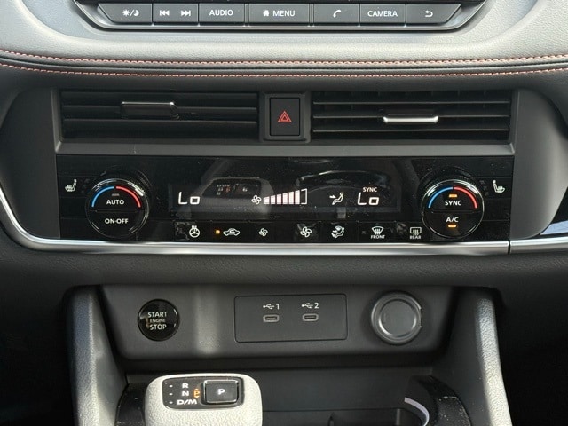 2026 Nissan Rogue SV photo 27
